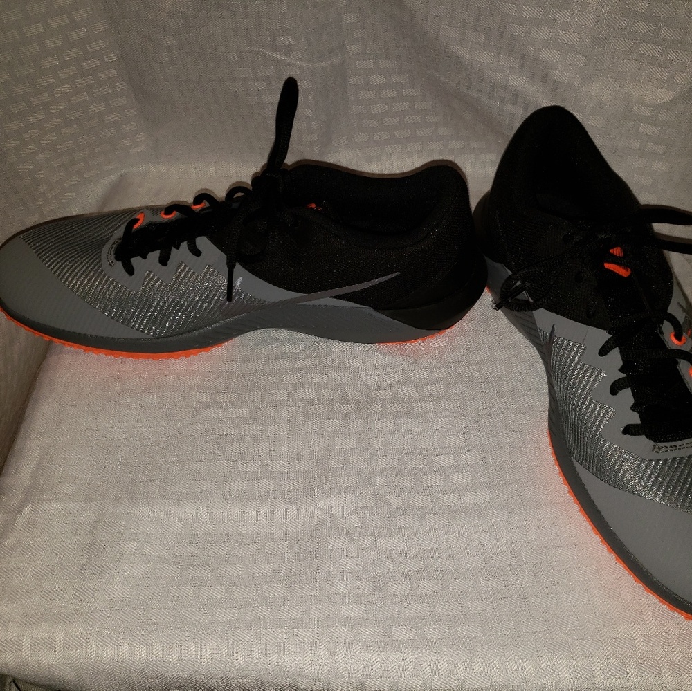 NIKE RETALIATION RUNNING TRAINING SHOW